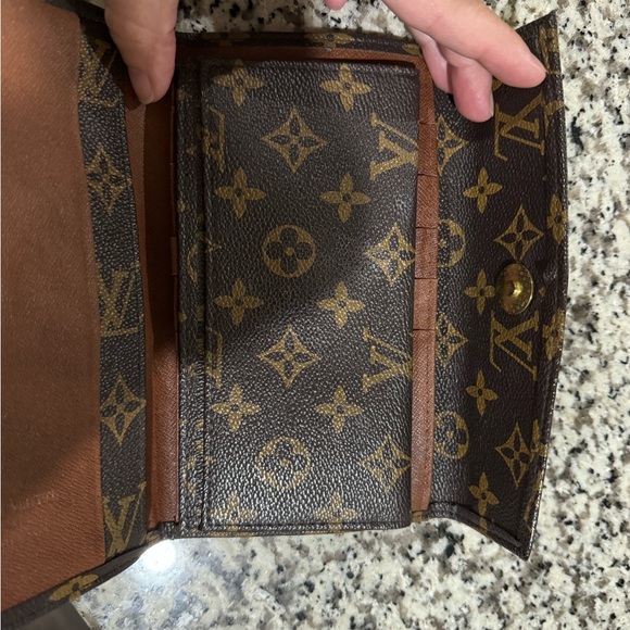 Vintage Louis Vuitton Monogram checkbook size wallet w/checkbook cover - Picture 5 of 6